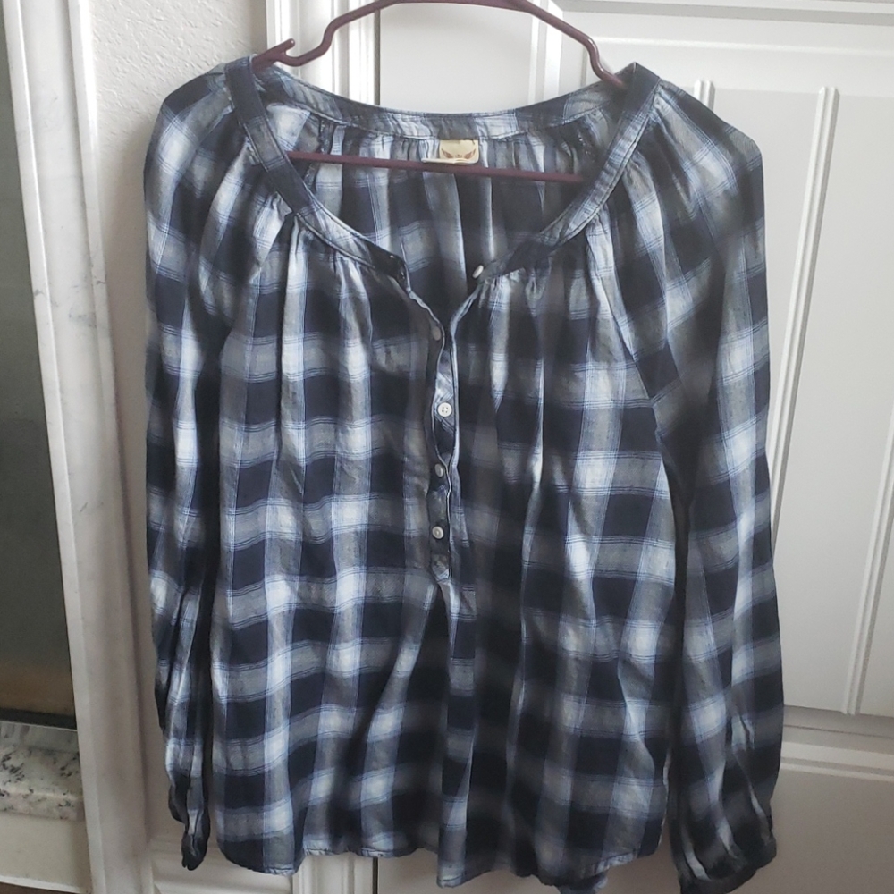 Faded Glory button up top